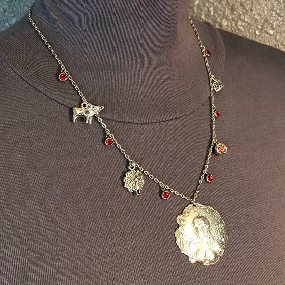 “Queen Hera" Juno Art Nouveau Goddess Greek Roman Mythology Handmade Necklace - Picture 10 of 16